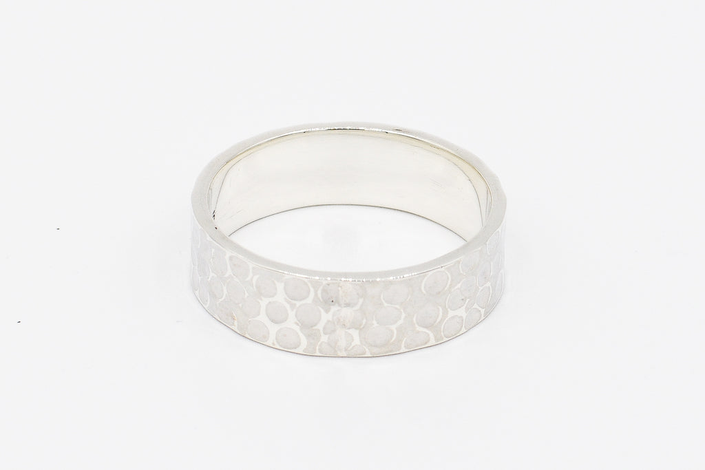 Picture of the Meraki ring, a Nelumbo jewelry piece, handmade from 925 sterling silver