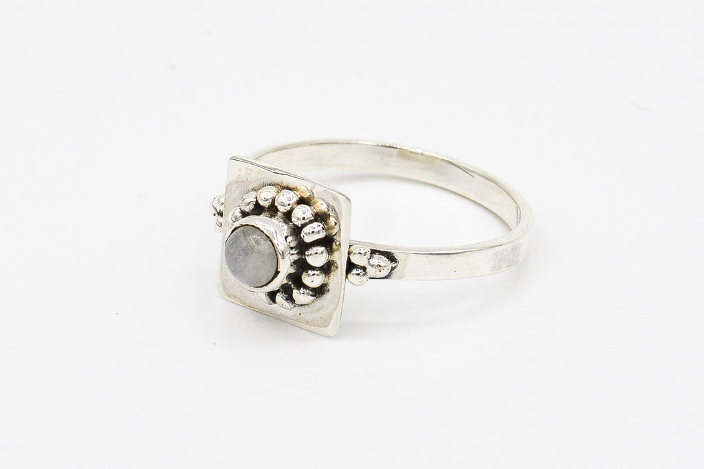 Picture of the Vyasaar ring, a Nelumbo jewelry piece, handmade from 925 sterling silver and moonstone