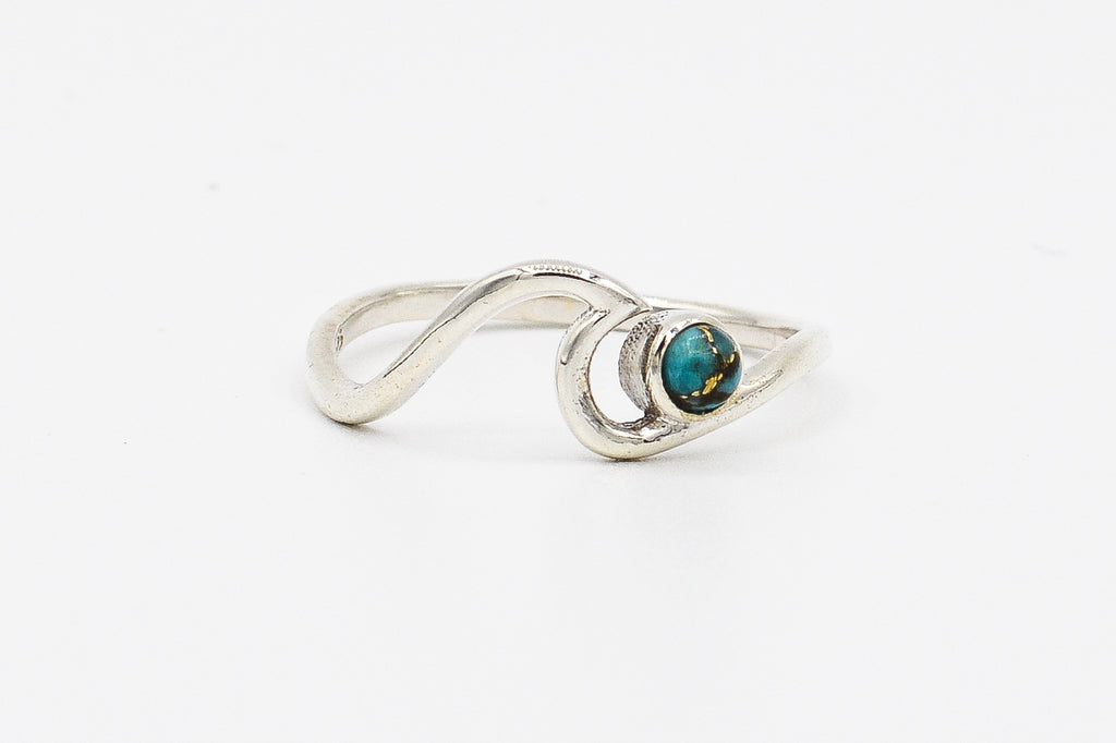 Picture of the Water ring, a Nelumbo jewelry piece, handmade from 925 sterling silver and turquoise stone